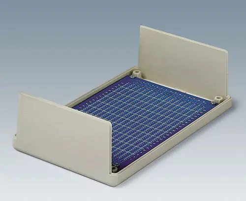 The bottom parts are open at the sides, useful for all installation work