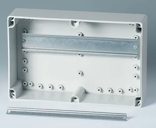 Internal fastening pillars for DIN rails 